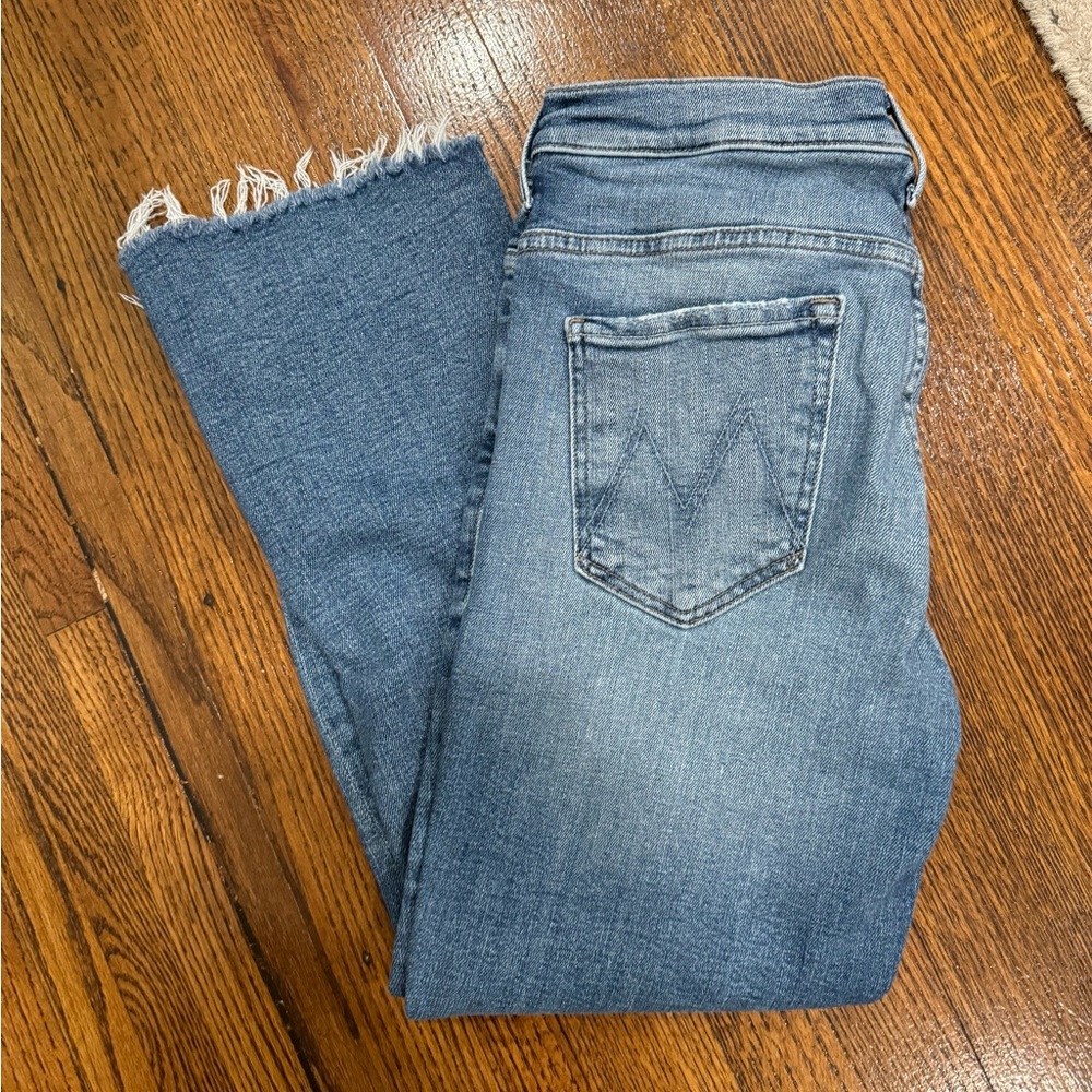 MOTHER Light Blue Frayed Hem Ankle Crop Jeans
